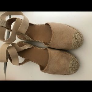 BEIGE ESPADRILLES